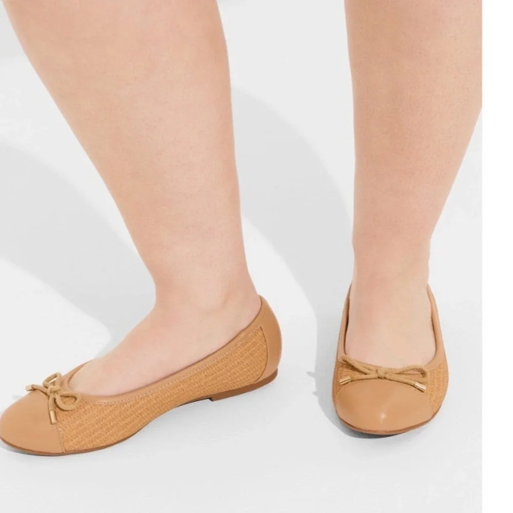 Torrid Tan Woven Cap Toe Ballet Flats Women Round Toe Bow Accent Shoes 8.5WW